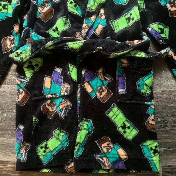 Minecraft robe - Picture 3 of 7